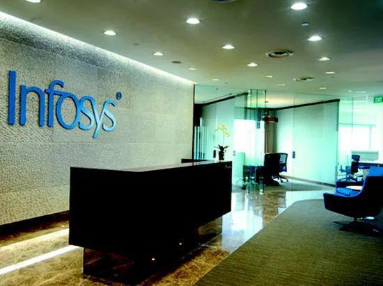 地缘政治与市场动态 人质释放、金价预期及贸易协定新进展